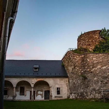 Hotel Zamek Kolstejn - Chateau Goldenstein 3*