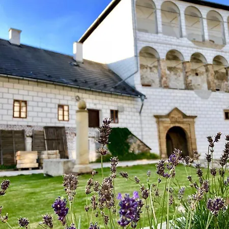 Zamek Kolstejn - Chateau Goldenstein Branná