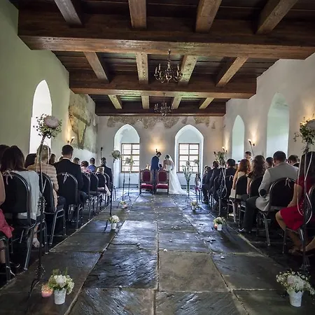 Zamek Kolstejn - Chateau Goldenstein Branná