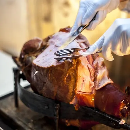 Hotel Zamek Kolstejn - Chateau Goldenstein 3*