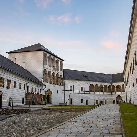 Zamek Kolstejn - Chateau Goldenstein Hotel 3*