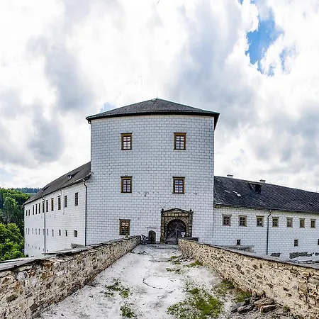 Hotel Zamek Kolstejn - Chateau Goldenstein