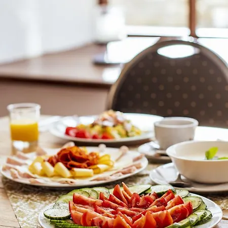 Zámek Kolštejn - Chateau Goldenstein Hotel Branná