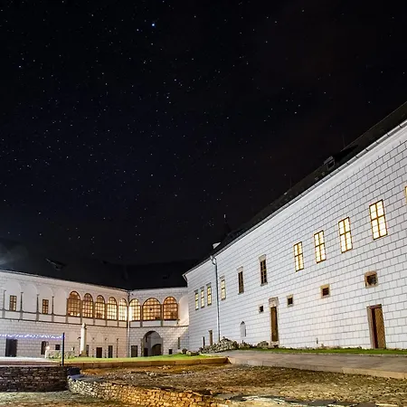 Zamek Kolstejn - Chateau Goldenstein Hotel