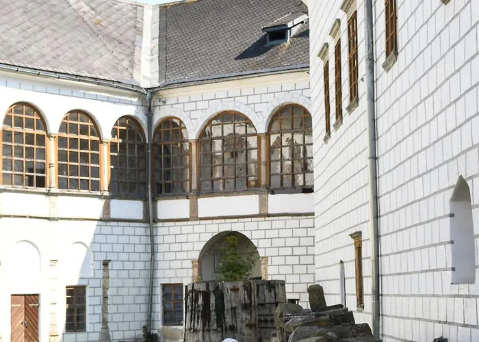 Zámek Kolštejn - Chateau Goldenstein 3*