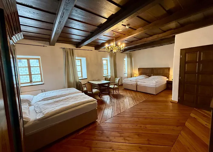 Zámek Kolštejn - Chateau Goldenstein 3*